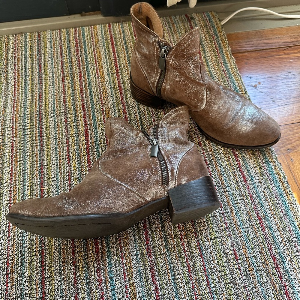 Seychelles Brown Ankle Boots